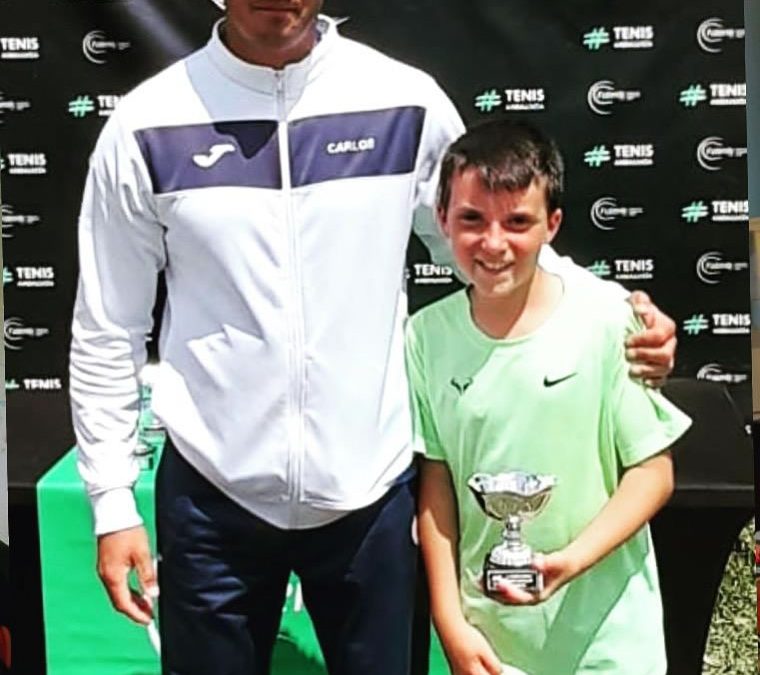 Álvaro Velasco se proclama campeón infantil del Torneo Tepatos